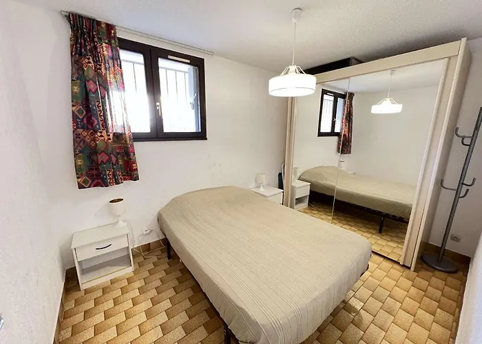 T2 Avec Jardin, Climatisation, Parking, Et Proche Commerces Apartamento *