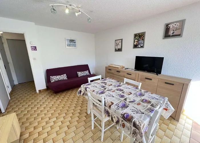 T2 Avec Jardin, Climatisation, Parking, Et Proche Commerces Apartamento